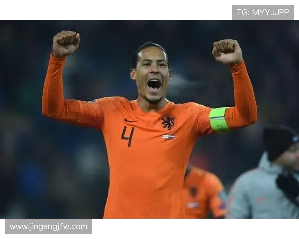 鲁尼盛赞范戴克:状态巅峰时他堪称世界顶级防线统领典范人物标杆 鲁尼盛赞范戴克:状态巅峰时他堪称世界顶级防线统领典范人物标杆