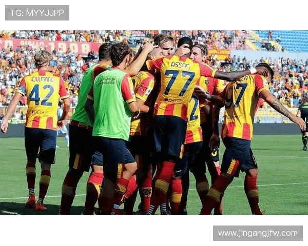 莱切与萨索洛互交白卷,燃情对决难分伯仲 莱切与萨索洛互交白卷,燃情对决难分伯仲